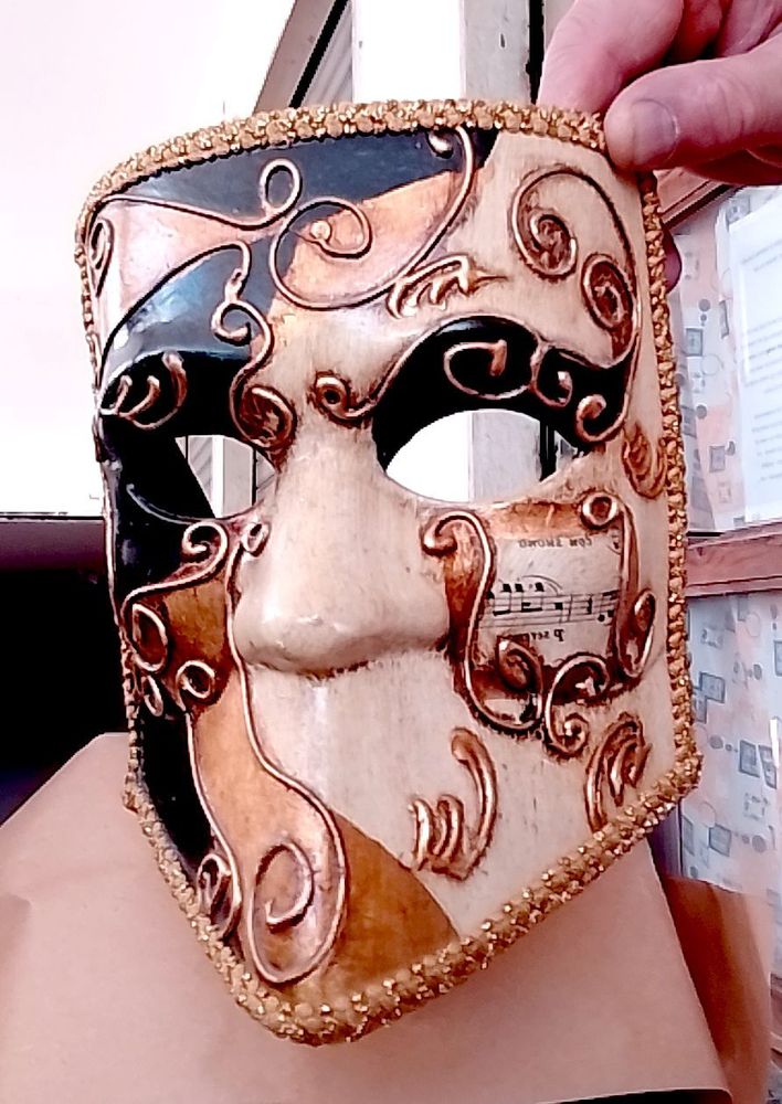 Maschera 18